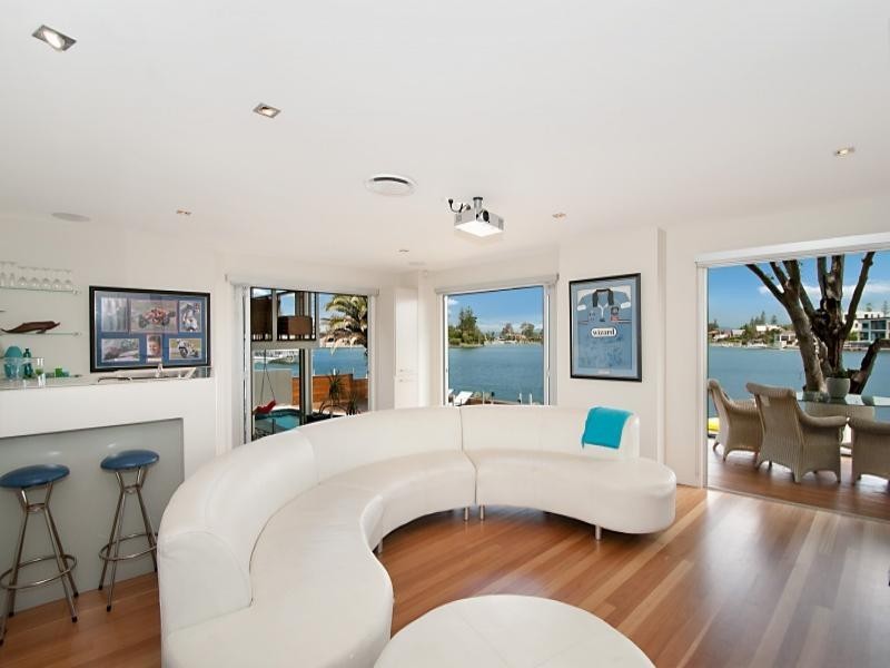 16  Sunset Boulevarde, Surfers Paradise QLD 4217