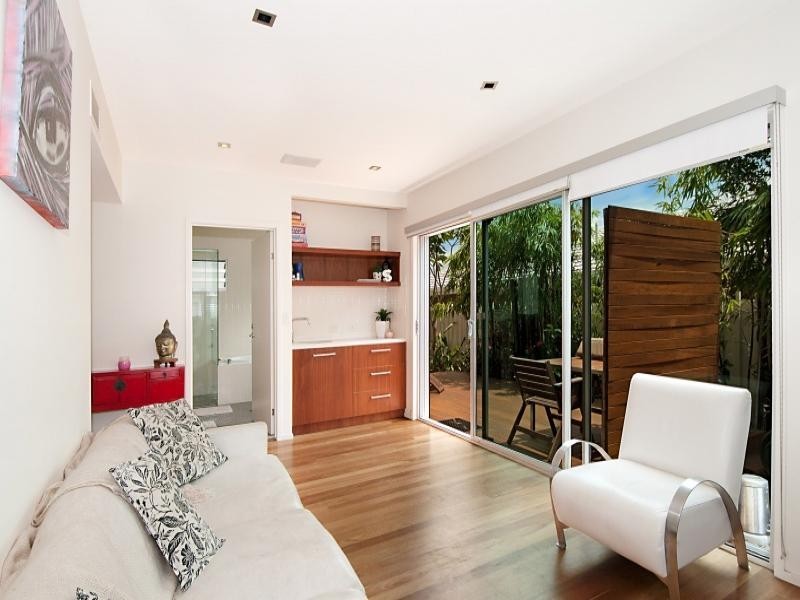 16  Sunset Boulevarde, Surfers Paradise QLD 4217