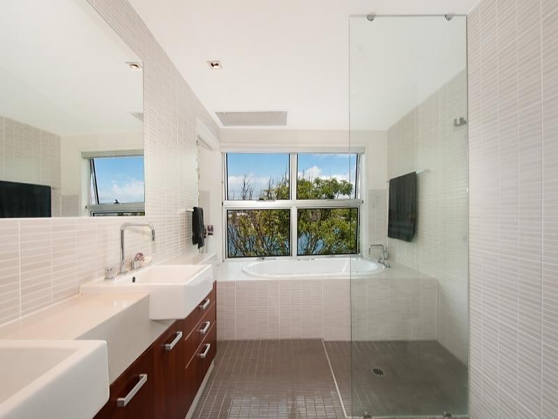 16  Sunset Boulevarde, Surfers Paradise QLD 4217