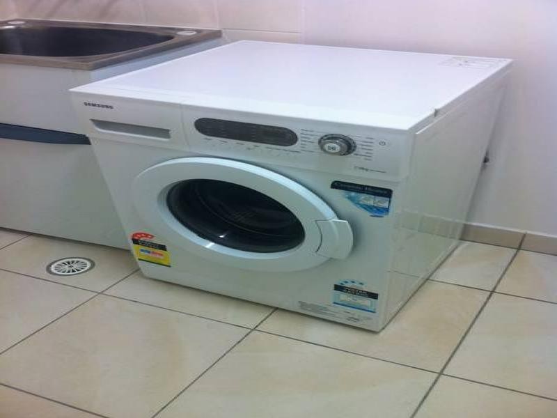 4B Viburnum St, Varsity Lakes QLD 4227