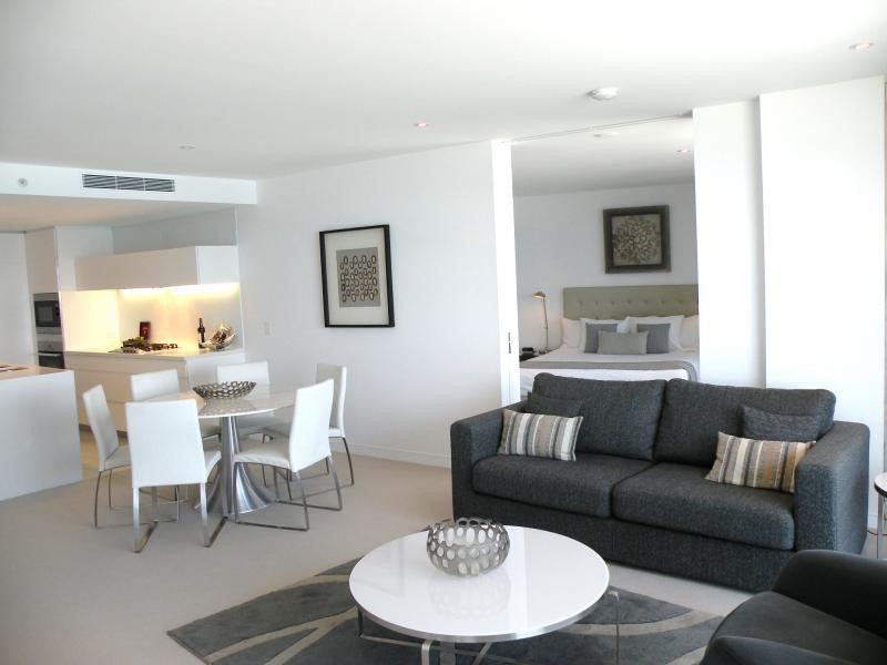 1905/4 Charles Avenue, Broadbeach QLD 4218