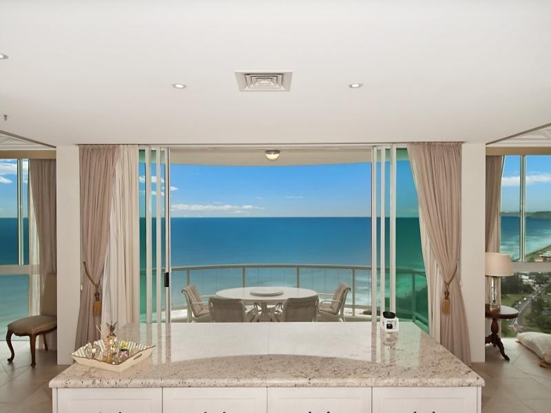 122/177 Old Burleigh Road, Broadbeach QLD 4218