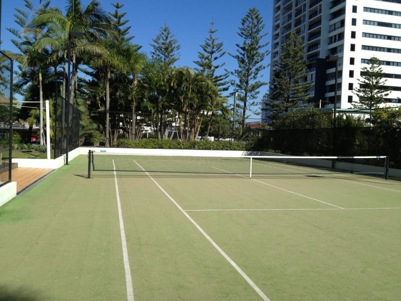 122/177 Old Burleigh Road, Broadbeach QLD 4218