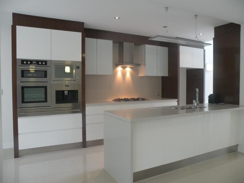 Villa/Villa 3 Stanhill Drive, Surfers Paradise QLD 4217