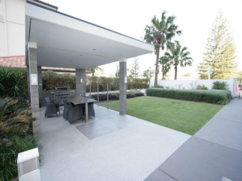 302/17 George Street, Broadbeach QLD 4218