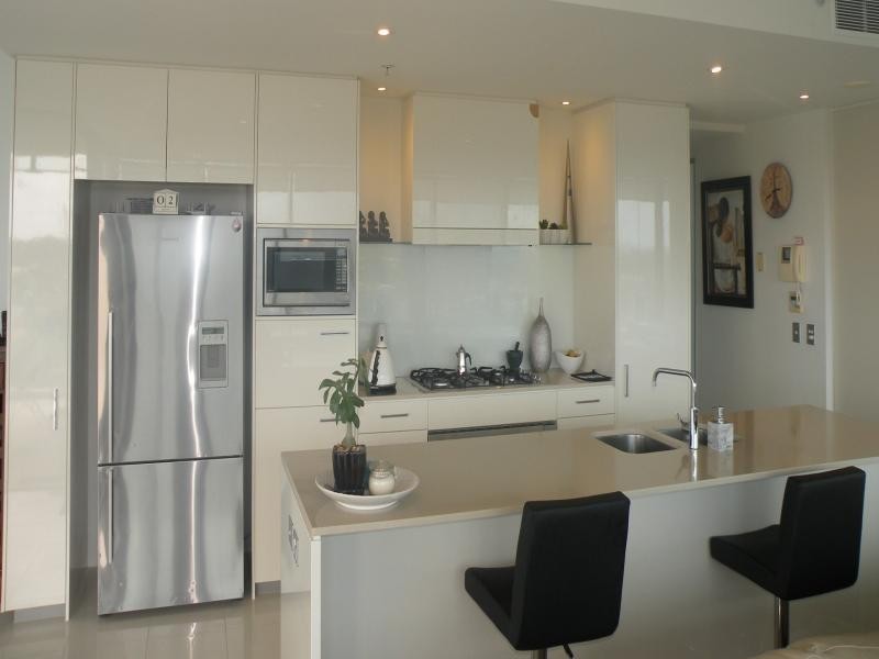 Apt/230 Marine Parade, Labrador QLD 4215