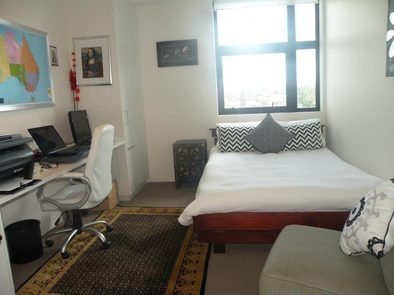 Apt/230 Marine Parade, Labrador QLD 4215