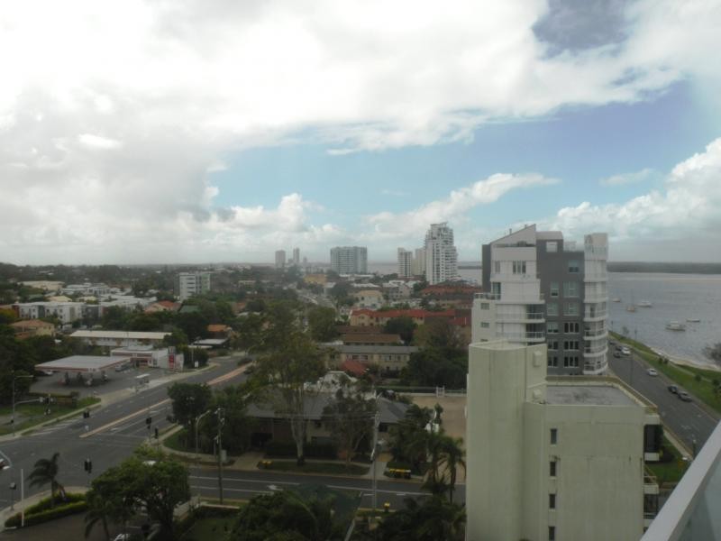 Apt/230 Marine Parade, Labrador QLD 4215