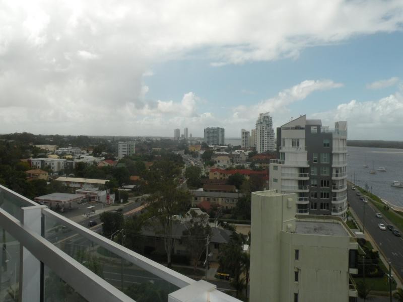 Apt/230 Marine Parade, Labrador QLD 4215