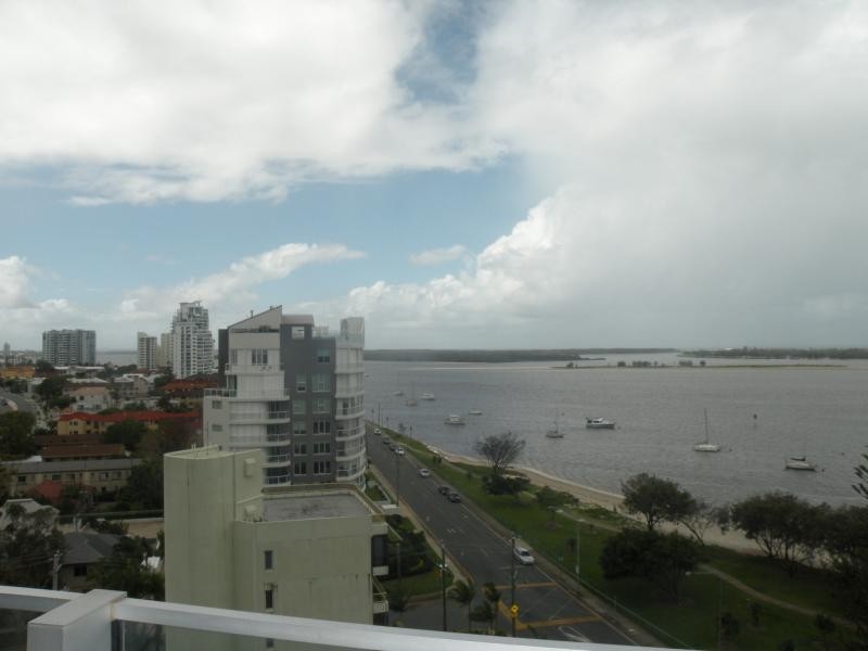 Apt/230 Marine Parade, Labrador QLD 4215