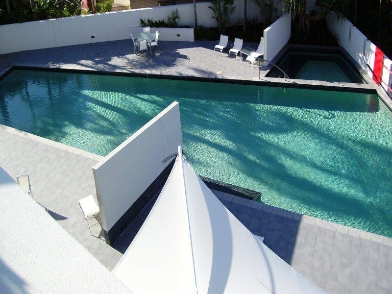 Apt/230 Marine Parade, Labrador QLD 4215