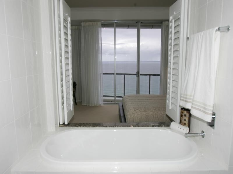 2451/23 Ferny Avenue, Surfers Paradise QLD 4217