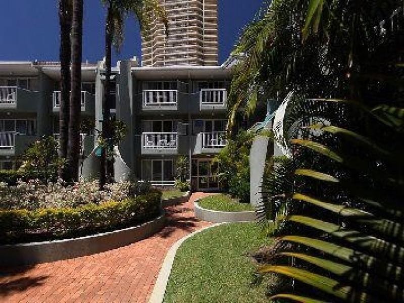 9/11 Breaker Street, Main Beach QLD 4217