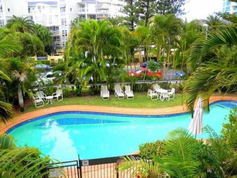 10/117 Old Burleigh Rd, Broadbeach QLD 4218