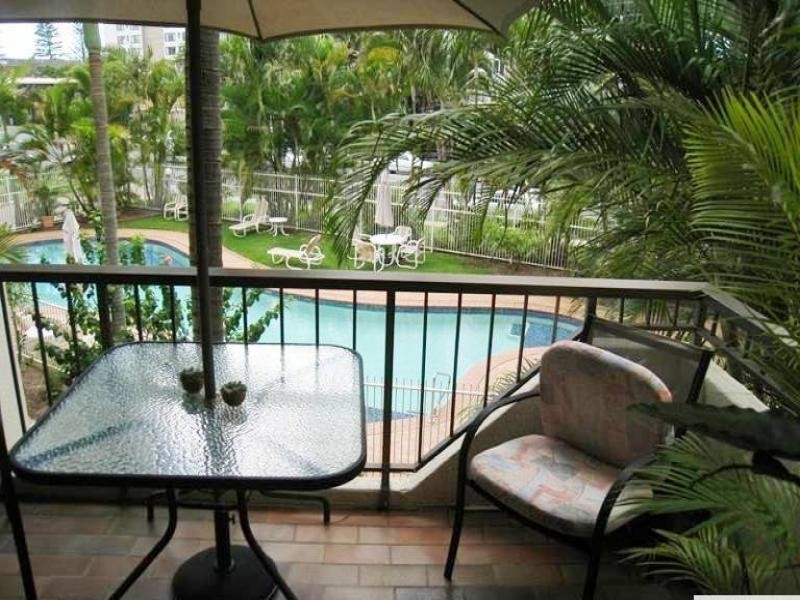 10/117 Old Burleigh Rd, Broadbeach QLD 4218