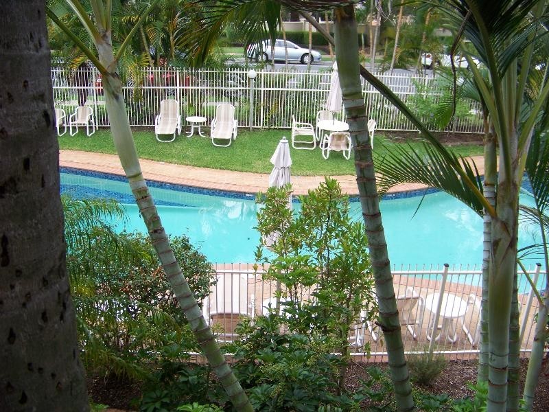 10/117 Old Burleigh Rd, Broadbeach QLD 4218