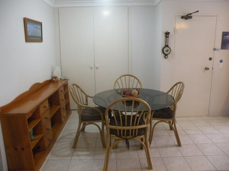 10/117 Old Burleigh Rd, Broadbeach QLD 4218