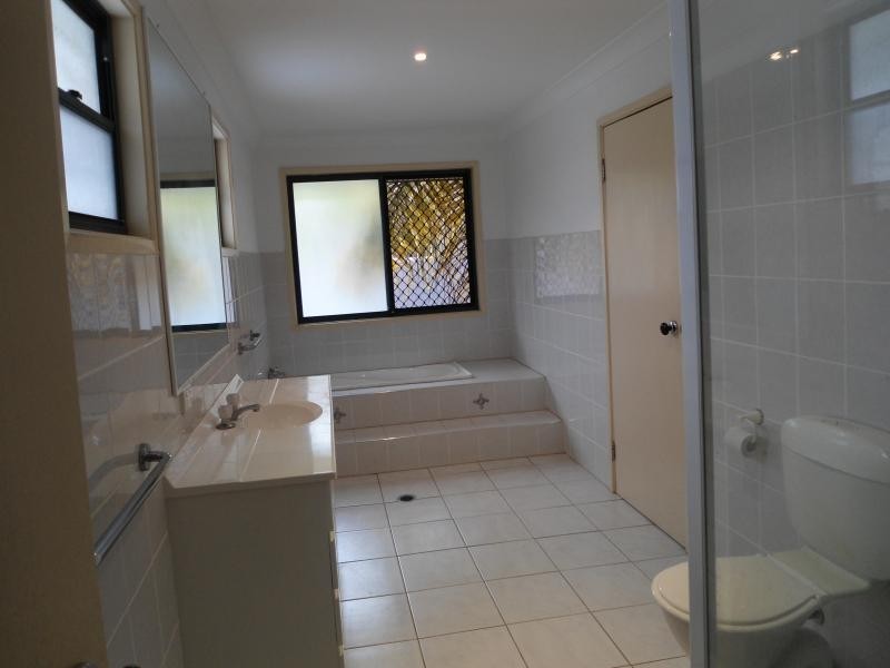 Broadbeach Waters QLD 4218