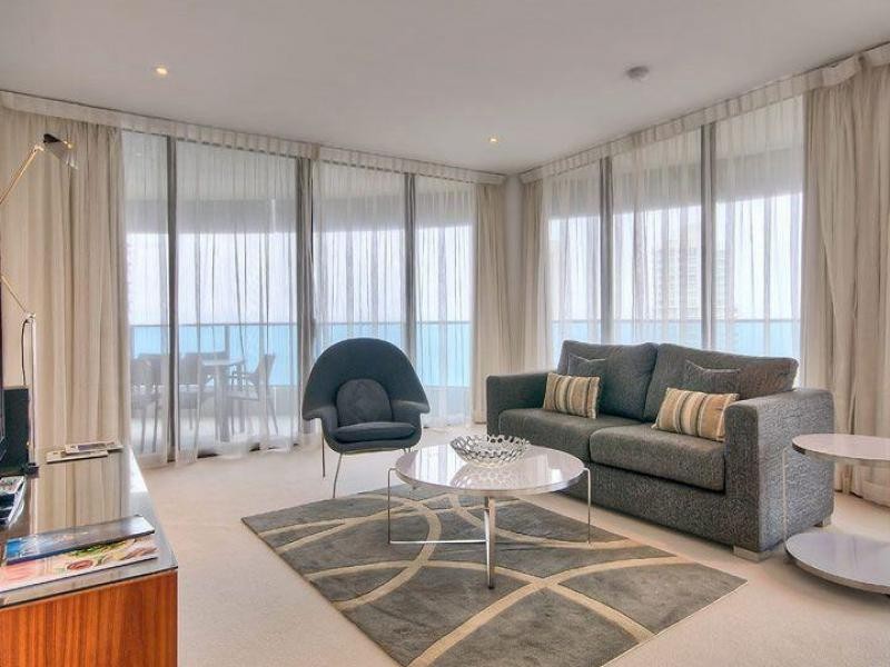 22207/4 – 26 Charles Avenue, Broadbeach QLD 4218