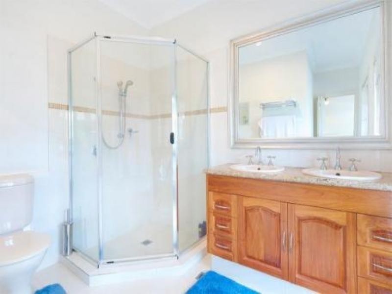 23 Tannah Court, Broadbeach Waters QLD 4218