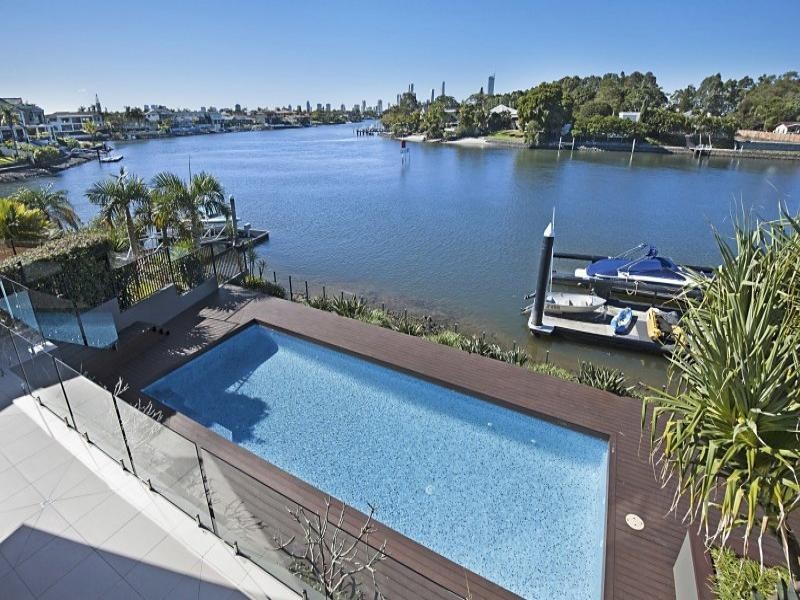 In San Remo Blvd, Sorrento QLD 4217