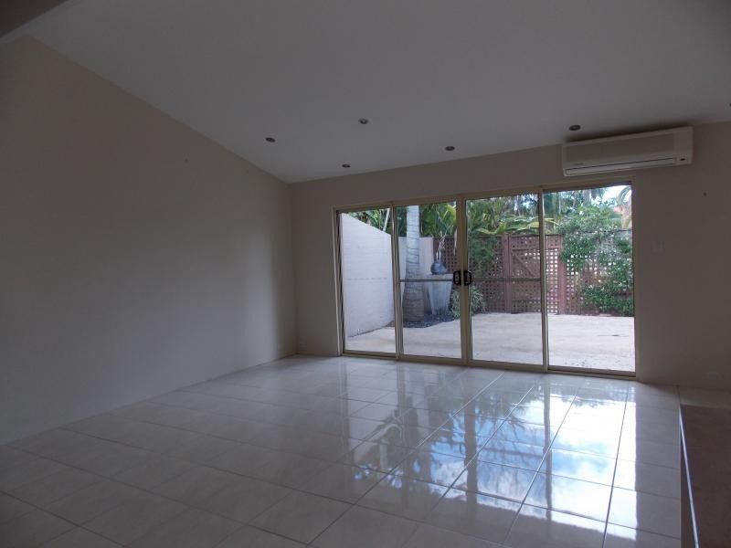 9/9 Freyberg, Sorrento QLD 4217