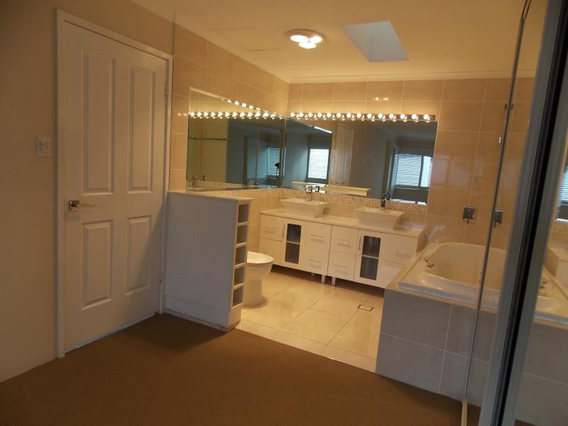 9/9 Freyberg, Sorrento QLD 4217