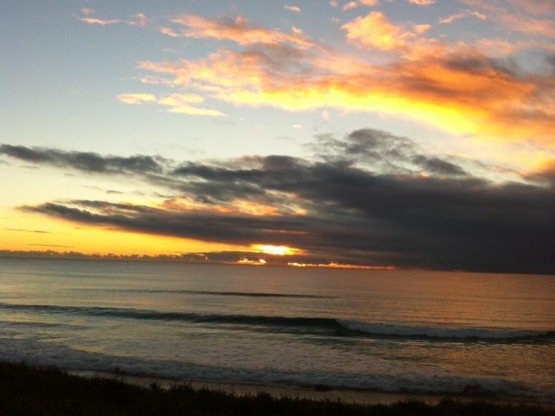 25 Hedges Ave, Mermaid Beach QLD 4218