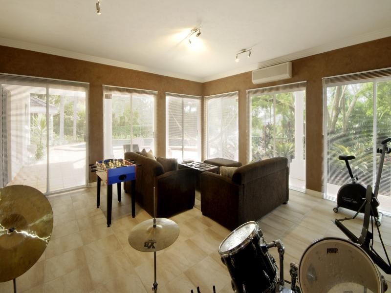 19  Wildash, Southport QLD 4215