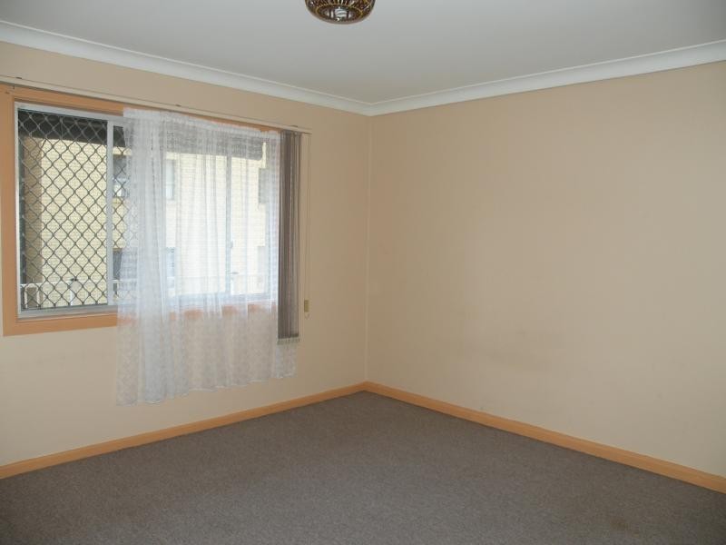 3/12 Elizabeth Ave, Broadbeach QLD 4218