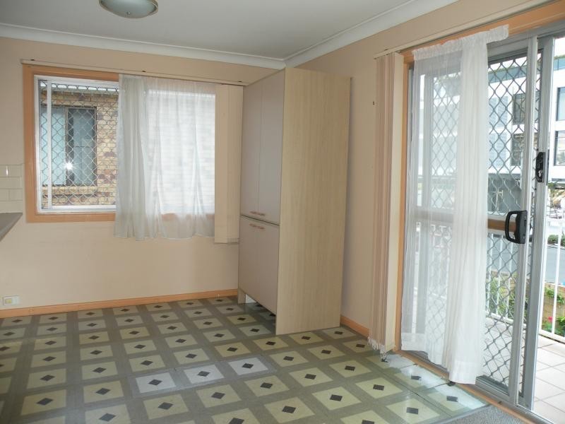3/12 Elizabeth Ave, Broadbeach QLD 4218