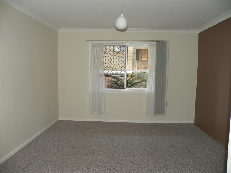 1/12 Elizabeth Ave, Broadbeach QLD 4218