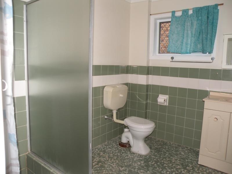 1/12 Elizabeth Ave, Broadbeach QLD 4218