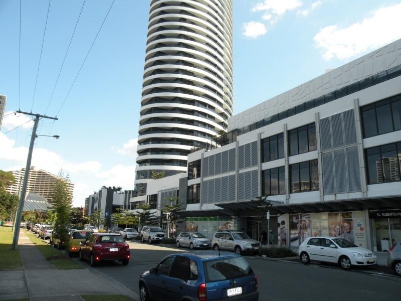 1/12 Elizabeth Avenue, Broadbeach QLD 4218