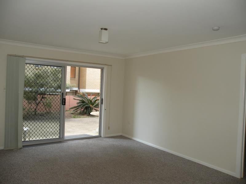 1/12 Elizabeth Avenue, Broadbeach QLD 4218