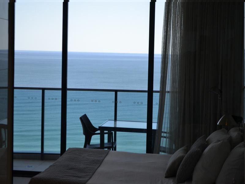 4 Charles Avenue – Oracle, Broadbeach QLD 4218