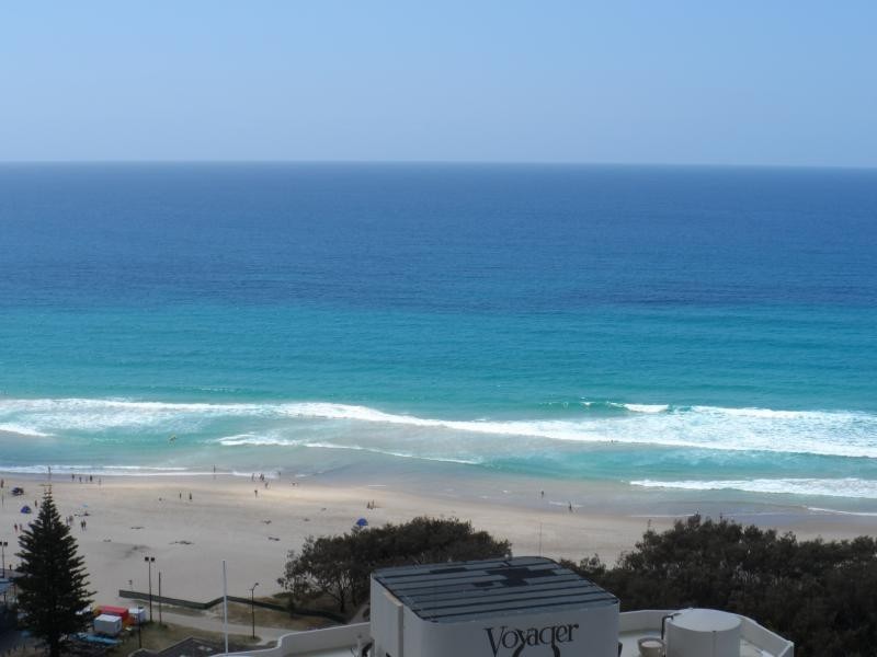 12105  /1  Oracle Bvde, Broadbeach QLD 4218