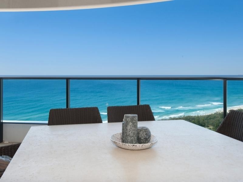 12105  /1  Oracle Bvde, Broadbeach QLD 4218