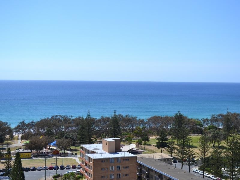 Low-mid Floor/4 Charles Avenue – Oracle, Broadbeach QLD 4218