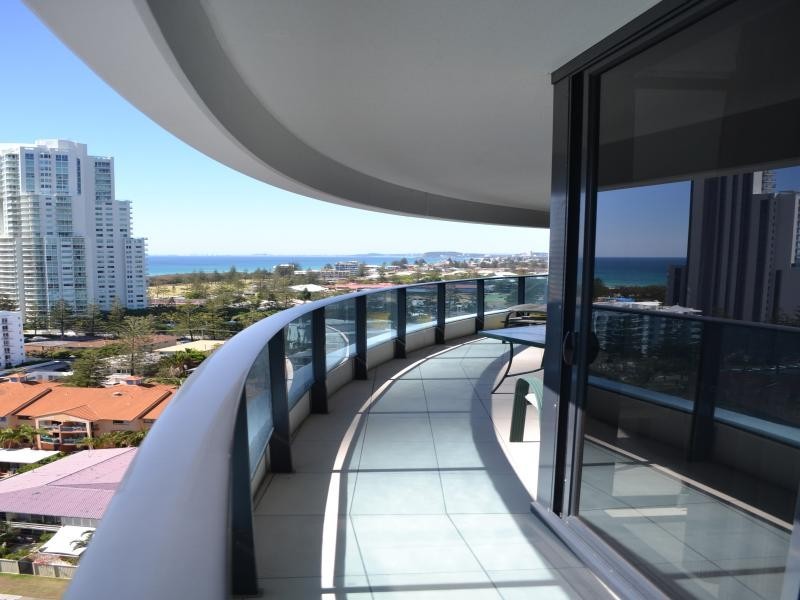 Low-mid Floor/4 Charles Avenue – Oracle, Broadbeach QLD 4218