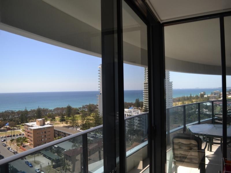 Low-mid Floor/4 Charles Avenue – Oracle, Broadbeach QLD 4218