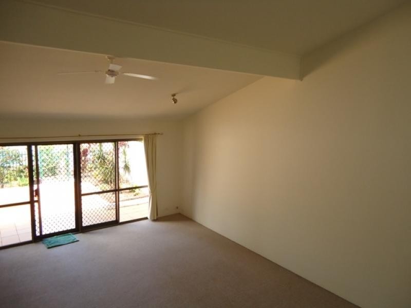 4/9 Freyburg Street, Sorrento QLD 4217