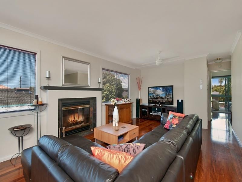 128 Nobby Parade, Miami QLD 4220