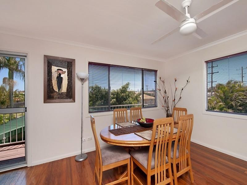 128 Nobby Parade, Miami QLD 4220