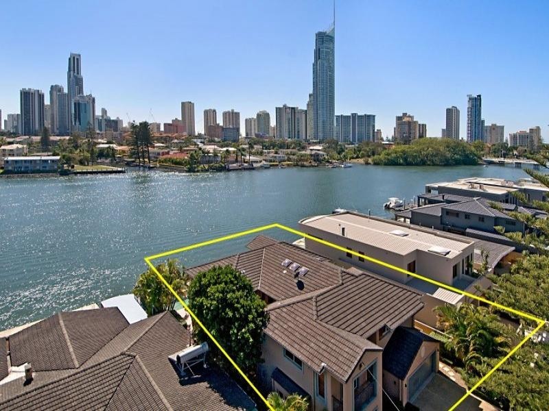 19  Naples Avenue, Surfers Paradise QLD 4217