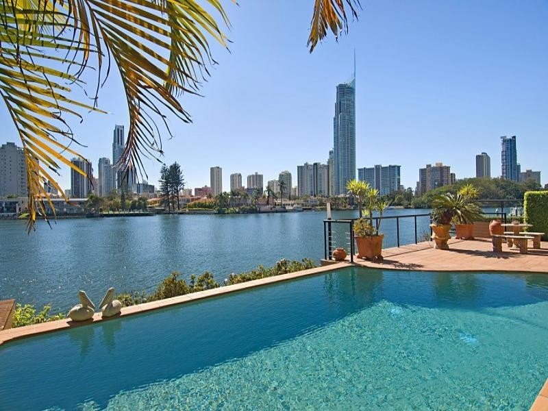 19  Naples Avenue, Surfers Paradise QLD 4217