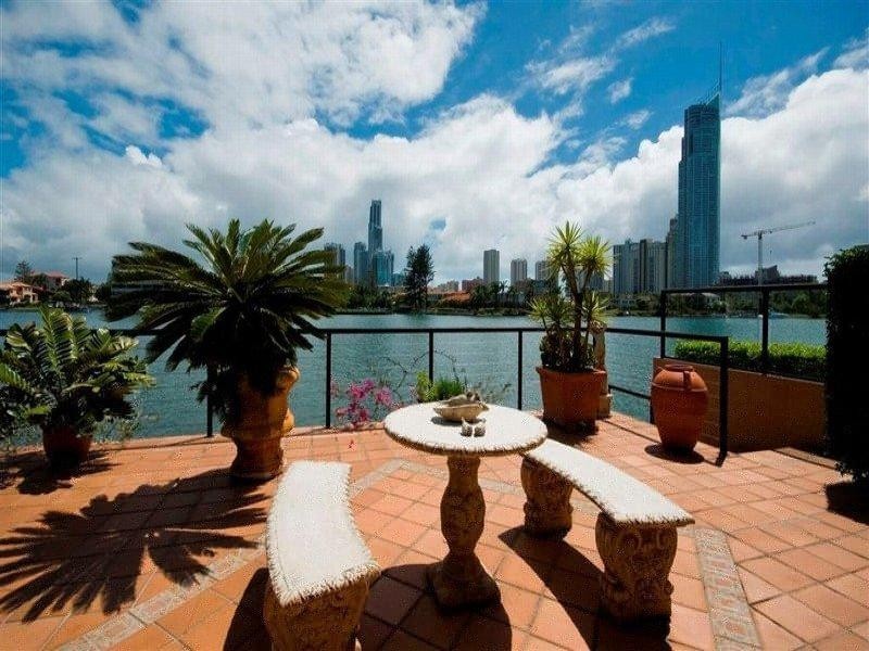 19  Naples Avenue, Surfers Paradise QLD 4217