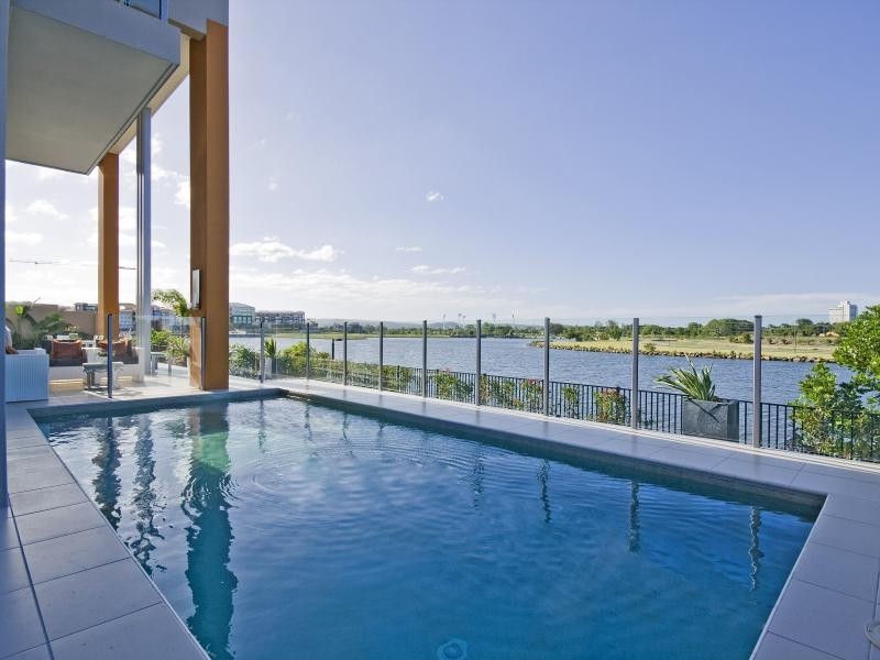 Broadbeach QLD 4218