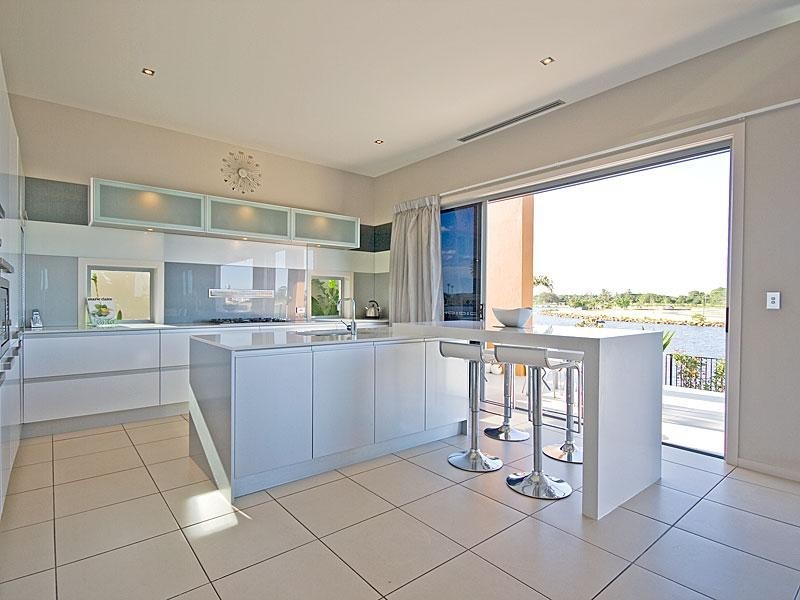 Broadbeach QLD 4218