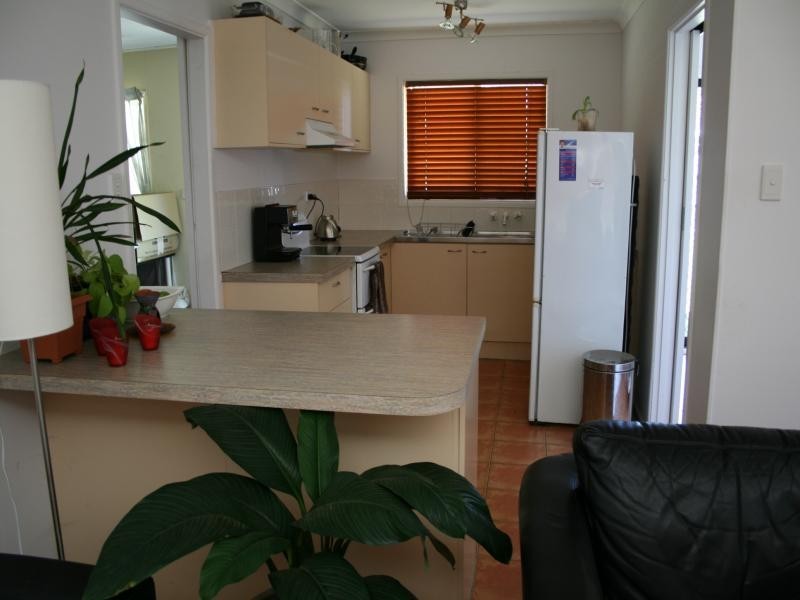 13 Chant street, Broadbeach Waters QLD 4218